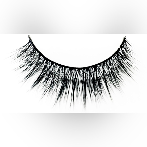 NWT BLVD BEAUTY YOU LIL MINX NATURAL STYLE PERFECT EVERYDAY EYELASHES 100% VEGAN - Picture 1 of 2